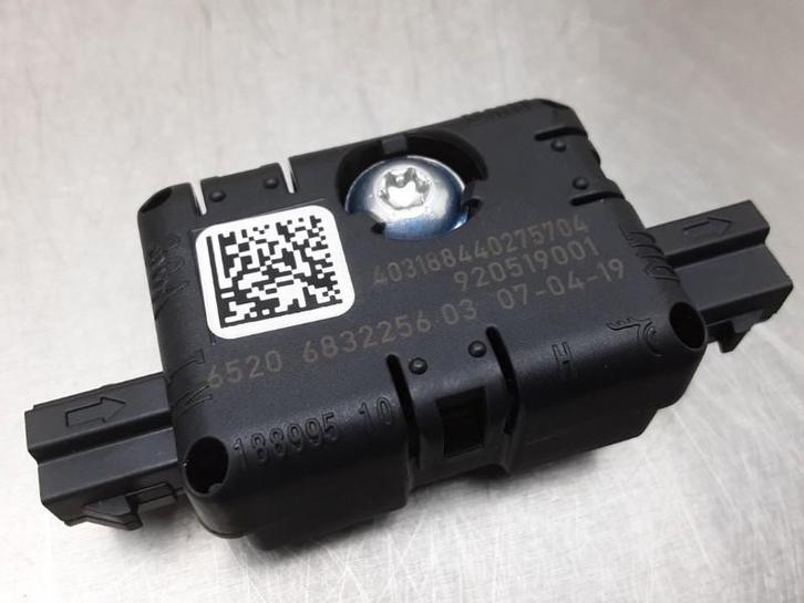 ANTENNE VERSTERKER Toyota Supra (DB) (01-2019/-), Auto-onderdelen, Overige Auto-onderdelen, Toyota, Gebruikt