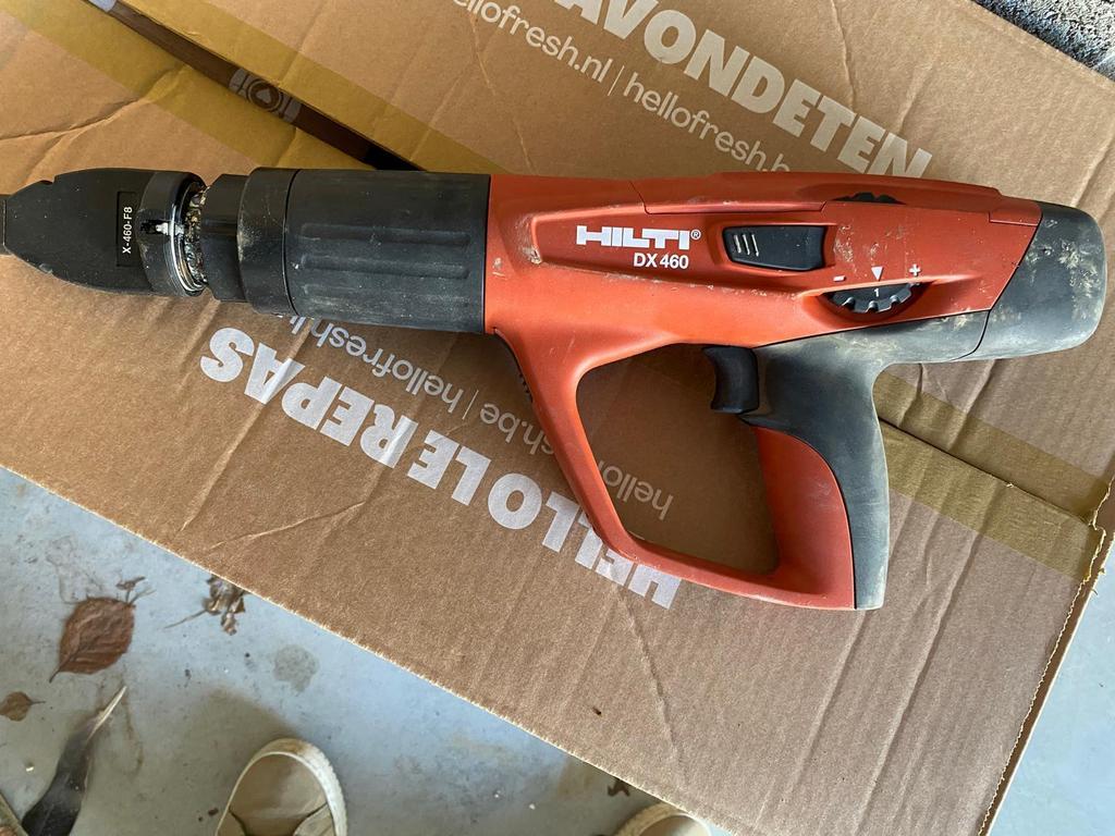 Pistolet Hilti, Enlèvement, Comme neuf