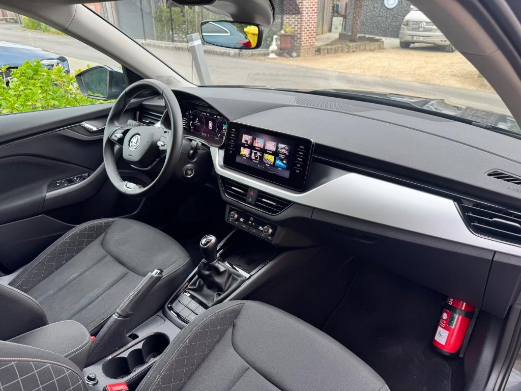 Skoda Kamiq 1.0TSI /LED/Camera/Trekhaak/Zetelverwarming, Auto's, Voorwielaandrijving, Lane Keeping Assist, Stof, 610 kg