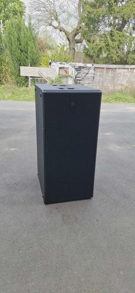 2 x RCF 8008 Sub, Ophalen, Zo goed als nieuw