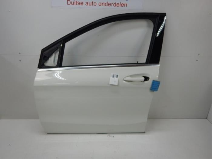 Portier 4Deurs links-voor Mercedes B-Klasse (22723312), Auto-onderdelen, Ophalen of Verzenden, Gebruikt, Voor, Deur