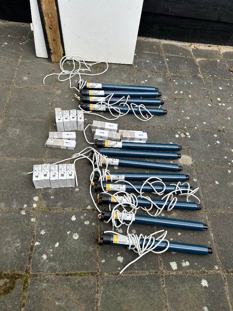 Somfy motoren, Tuin en Terras, Zonneschermen, Nieuw, Screen, Elektrisch, Ophalen of Verzenden