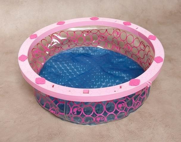 Barbie (2012) Glam Pool - enkel het bad, Kinderen en Baby's, Speelgoed | Poppen, Gebruikt, Barbie, Ophalen of Verzenden