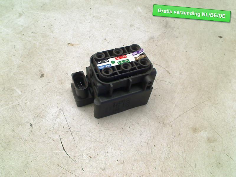 SOUPAPE D'AIR klepeenheid Audi A8 (D4) (4H0616013), Autos : Pièces & Accessoires, Dhr. R. de Gouw, Audi, Utilisé, De Bloemendaal 21 21
5221 EB  'S HERTOGENBOSCH, NL