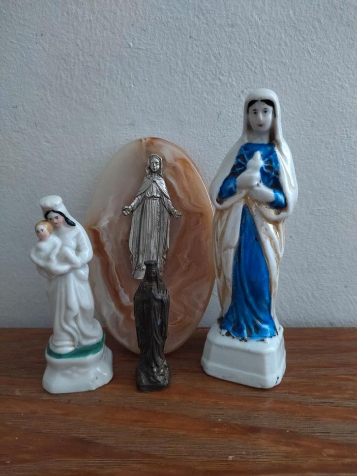 Lot de 4 objets de dévotion. Vierge Marie., Antiquités & Art, Antiquités | Objets religieux, Enlèvement ou Envoi
