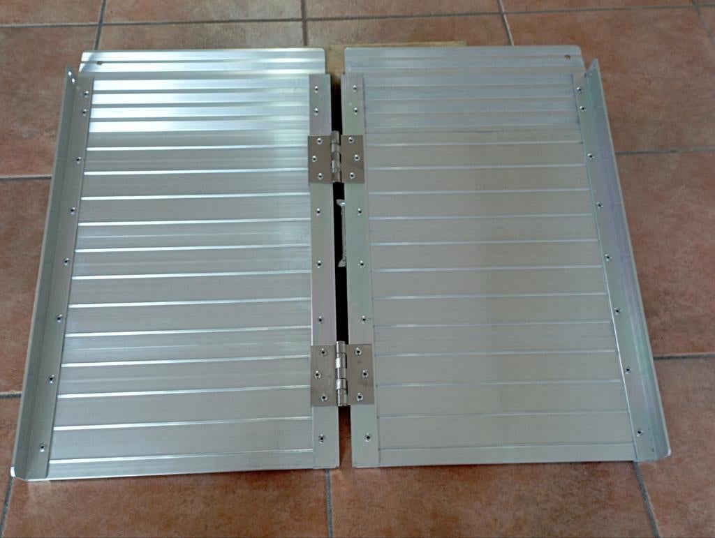 2x compacte plooibare rolstoelhelling, Diversen, Ophalen