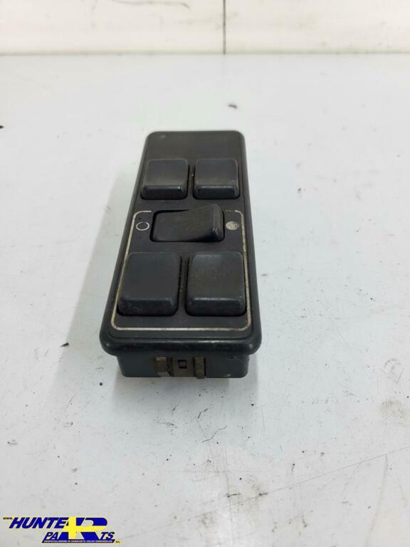 Raamschakelaar Volvo 740 ('84-'92) 1347051, Autos : Pièces & Accessoires, Tableau de bord & Interrupteurs, Volvo, Utilisé, Enlèvement ou Envoi