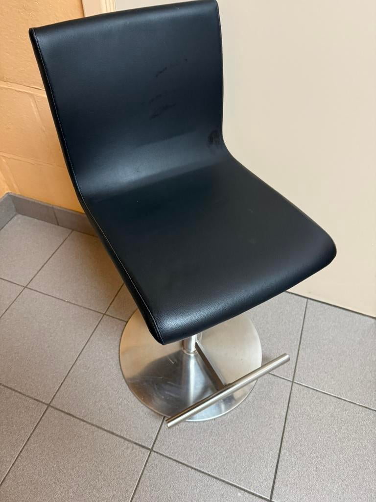 Barkruk in hoogte verstelbaar, 1 tabouret, Comme neuf, Enlèvement, Réglable en hauteur