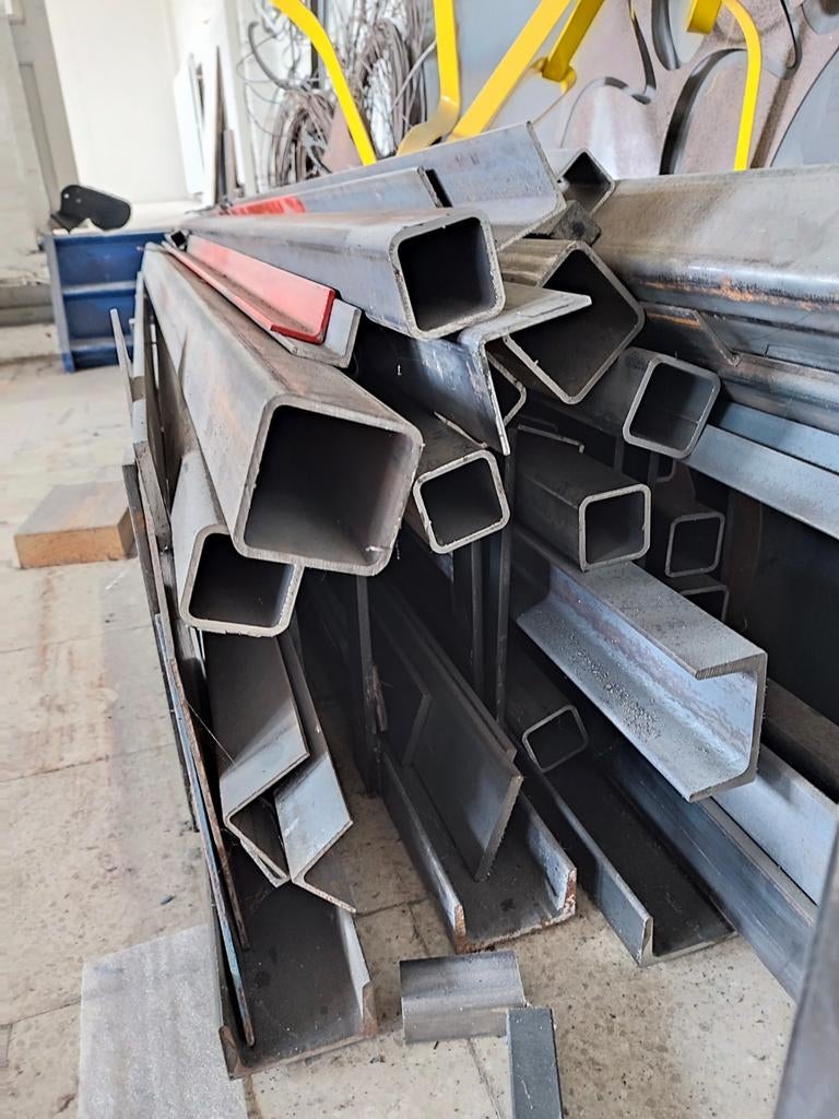 Acier tôle tube tige