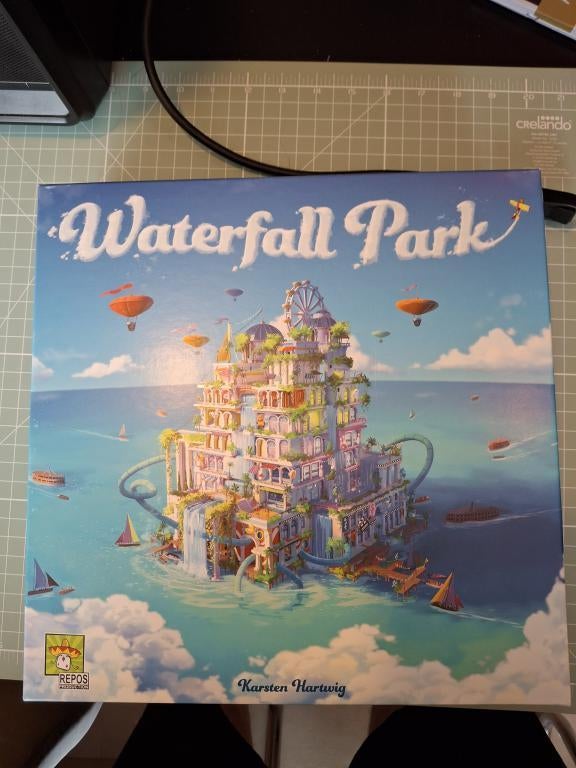 Waterfall Park, Ophalen of Verzenden, Zo goed als nieuw