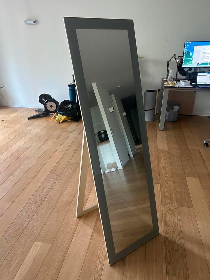 Grand miroir sur pied, Maison & Meubles, Accessoires pour la Maison | Miroirs, Utilisé, 50 à 75 cm, 150 à 200 cm, Rectangulaire