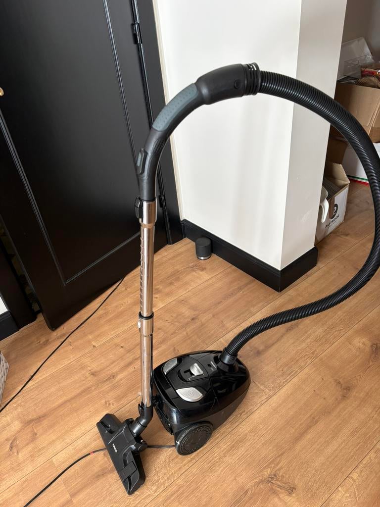 Aspirateur petit Domo, Electroménager, Enlèvement ou Envoi, Comme neuf, Aspirateur