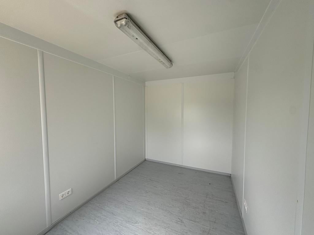 Container bureau, Enlèvement ou Envoi