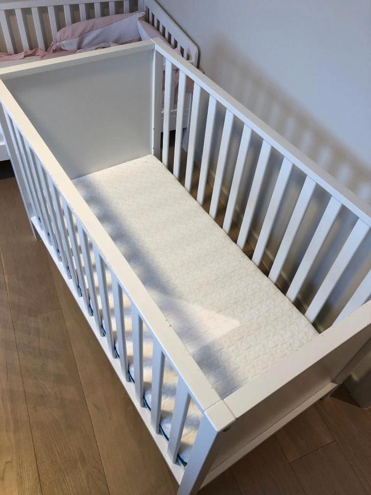 Lit bébé + accessoires Aerosleep, Enfants & Bébés, Berceaux & Lits, Utilisé, Lit, Enlèvement