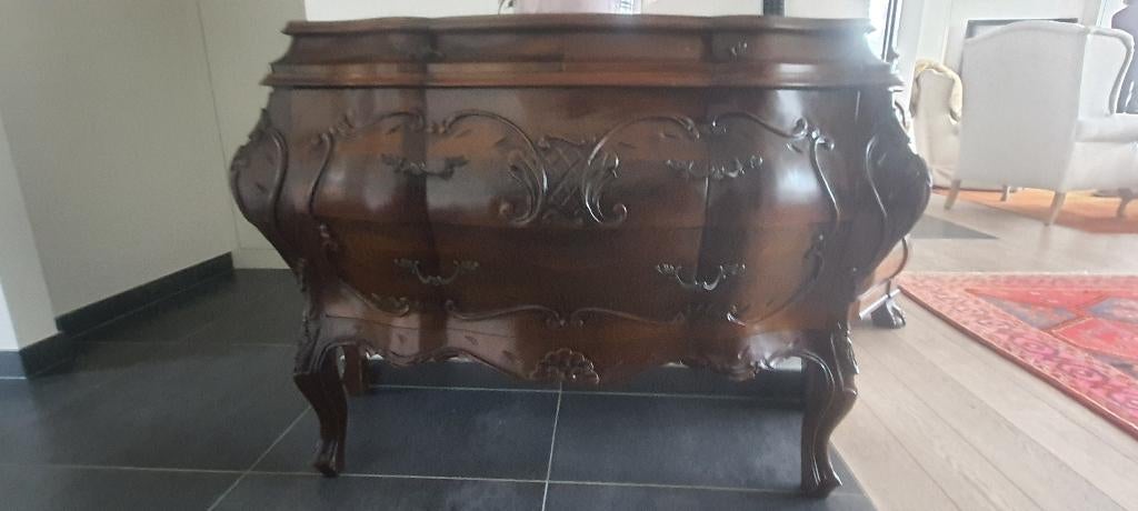 Antieke commode, Ophalen