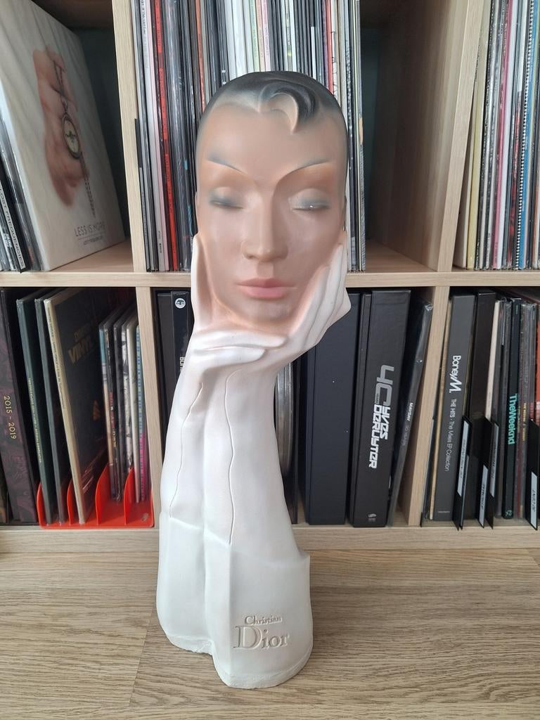 Beeld Christian Dior, Antiek en Kunst, Ophalen