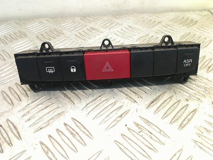 Commutateur éclairage d'urgence d'un Peugeot Boxer, Autos : Pièces & Accessoires, Tableau de bord & Interrupteurs, Peugeot, Utilisé
