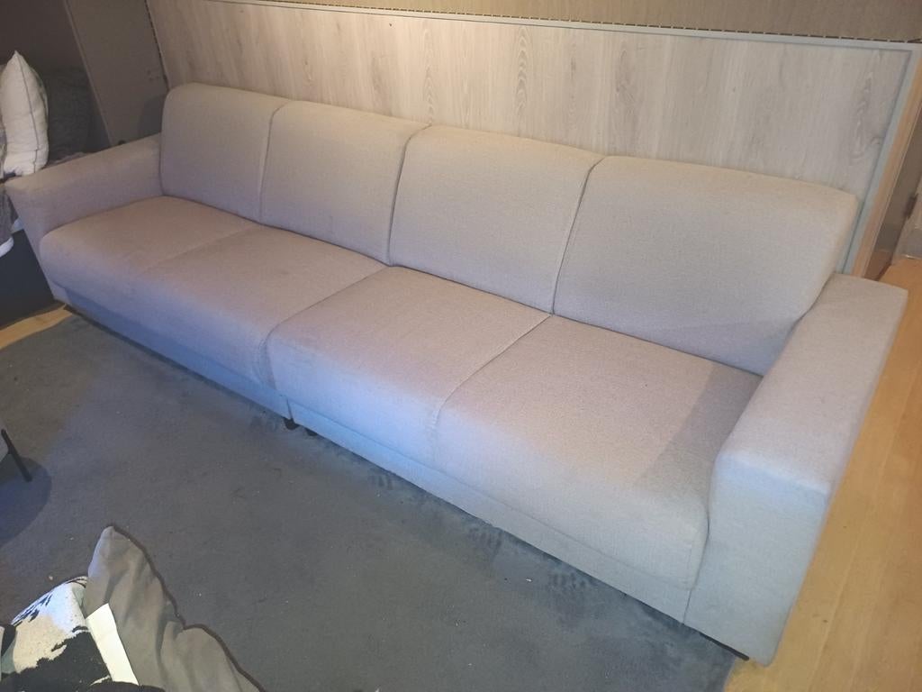 4 zit in goede staat,moet dringend weg,is in 2 delen, Huis en Inrichting, Ophalen, 250 tot 300 cm, Zo goed als nieuw, Rechte bank