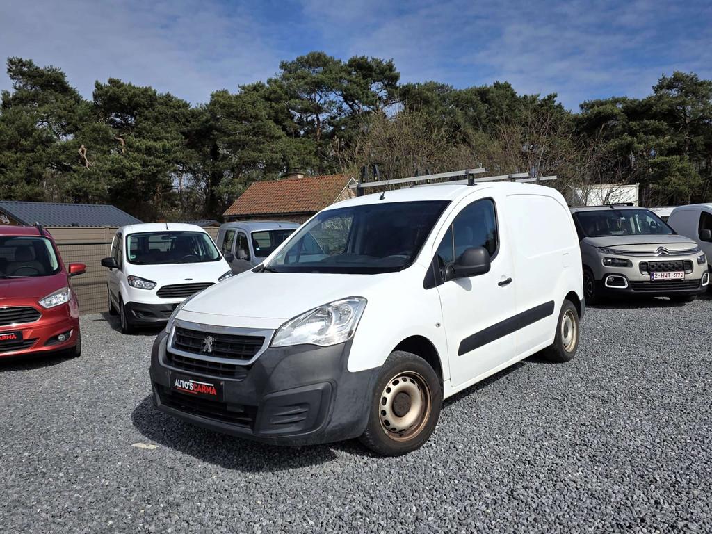 Peugeot Partner 1.6 HDI Lichte Vracht Navi Camera CruiseC Pa, Auto's, Stof, Gebruikt, Zwart, Wit