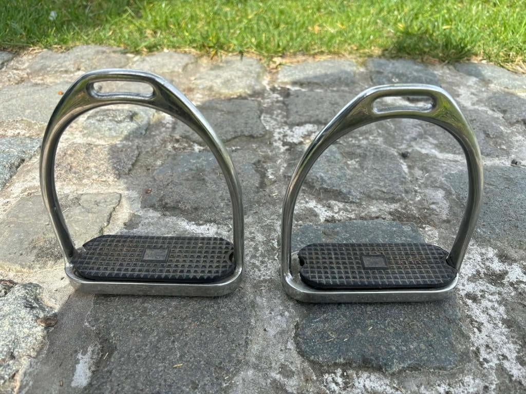 Étriers, Enlèvement ou Envoi, Comme neuf, Autres espèces