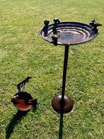 2 stuks - Gietijzeren vogelbad op voet en wand vogel bad, Ophalen, Gebruikt