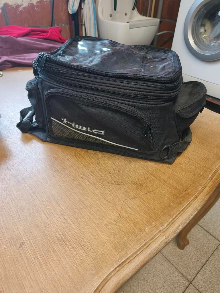 sacoche de réservoir, Motos, Enlèvement