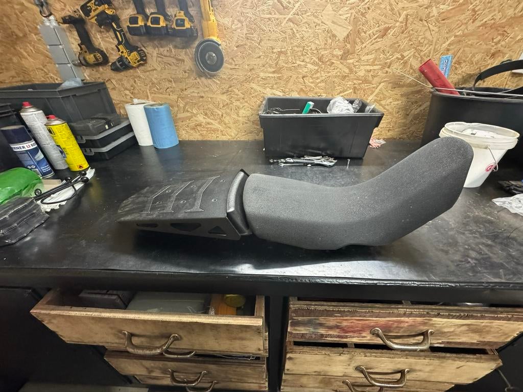 Yamaha T7 laag zadel., Ophalen of Verzenden