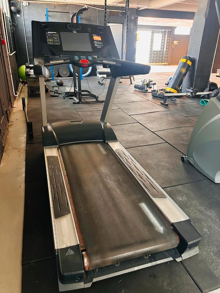 Tapis de course MATRIX, Ophalen of Verzenden, Zo goed als nieuw, Benen, Hometrainer