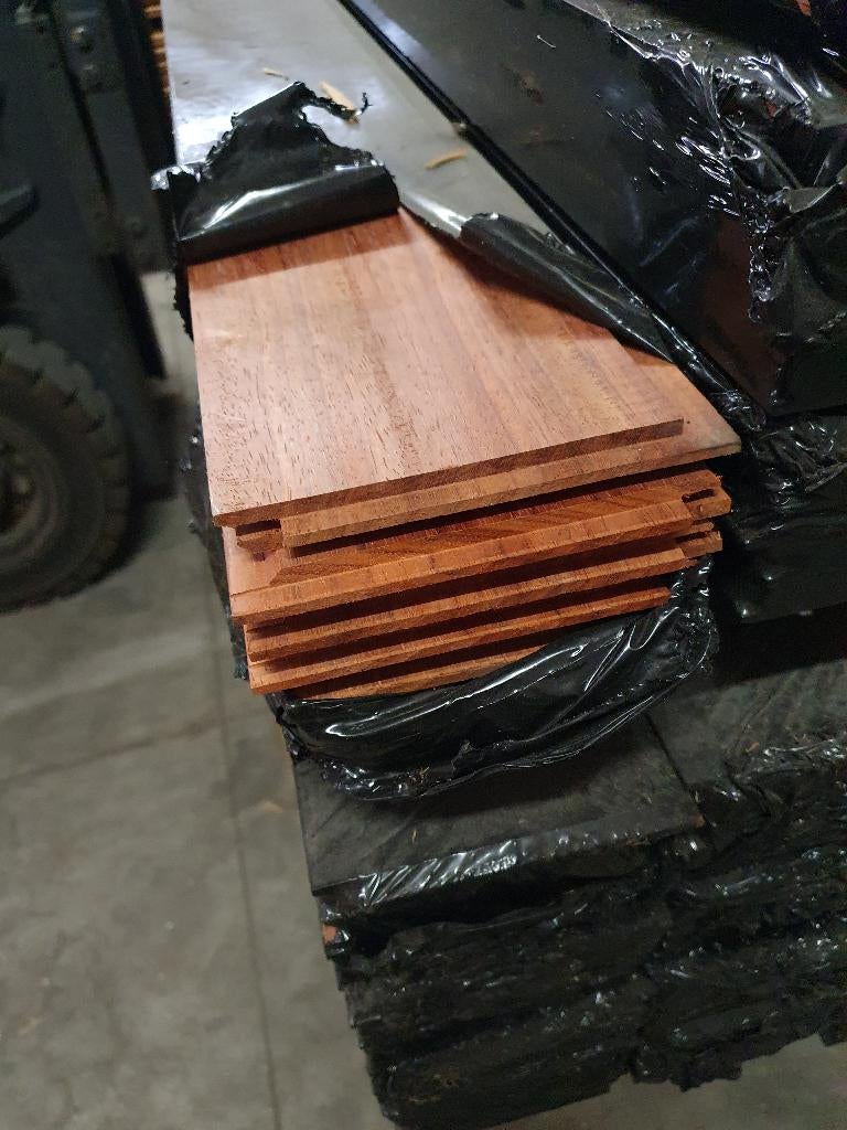 padoek plancetten 14x130 lang 1,50m 4 zijden tand groef prij, Jardin & Terrasse, Poteaux, Poutres & Planches, Neuf, Planches, Enlèvement