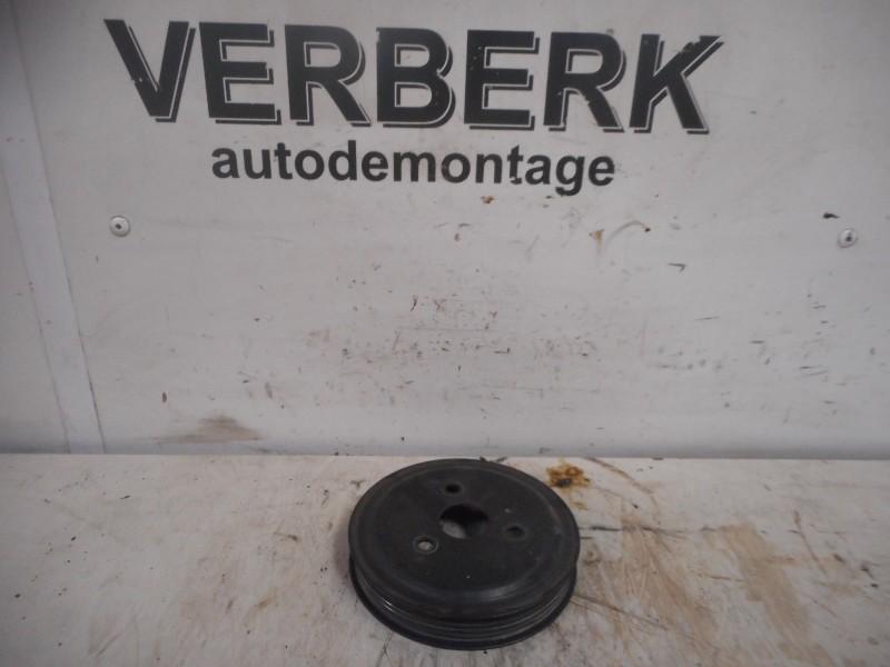 WATERPOMP POELIE Opel Corsa C (F08 / 68) (90531737), Gebruikt, Opel
