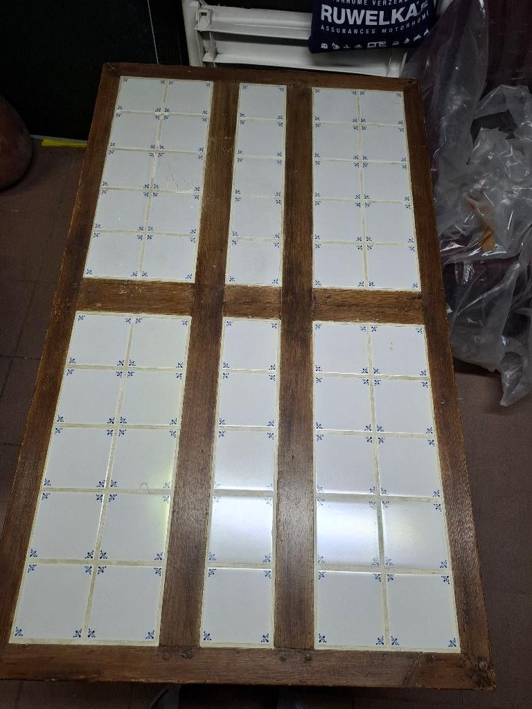 TABLE RUSTIQUE, 100 à 150 cm, Quatre personnes, Enlèvement, Utilisé