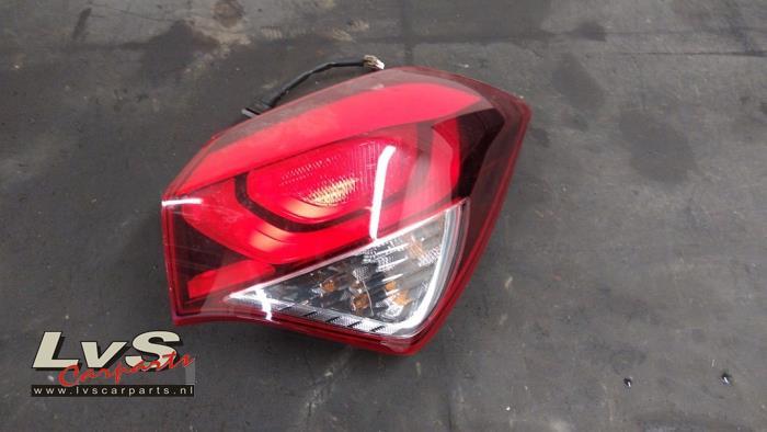 Feu arrière droit d'un Hyundai I20, Autos : Pièces & Accessoires, Éclairage, Hyundai, Utilisé, 3 mois de garantie, Enlèvement ou Envoi