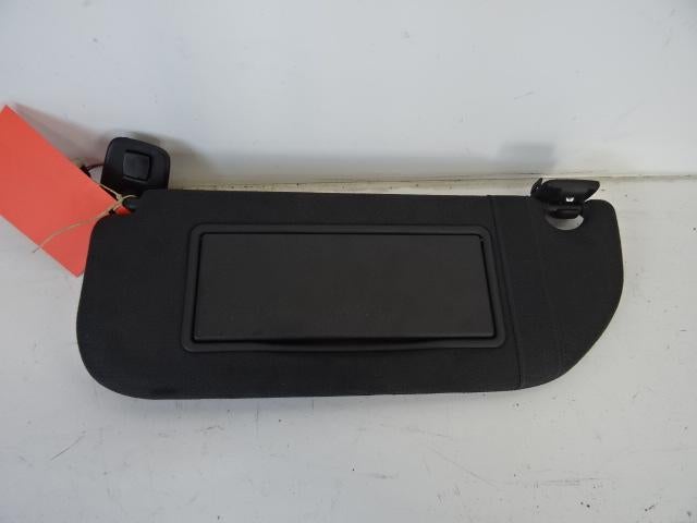 PARE-SOLEIL GAUCHE Citroën DS5 (KD / KF) (01-2011/07-2015), Citroën, Mevr. I. Hauben, Utilisé, Rue de l'Espoir 34 34
4030  GRIVEGNÉE, BE