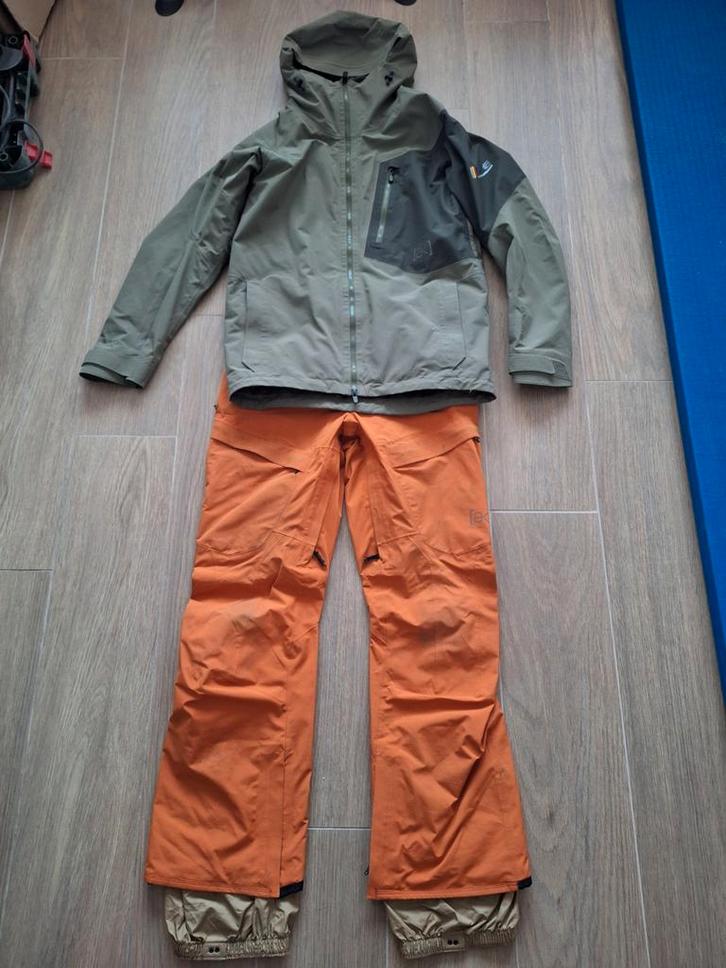 Snowboard jas + broek Burton AK, Kleding | Heren, Wintersportkleding, Broek, Maat 46 (S) of kleiner, Ophalen