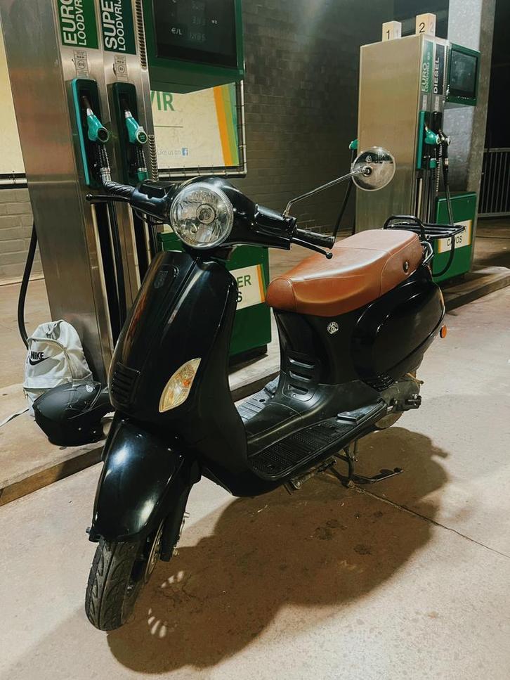BTC/GTS Toscana B Klasse, Fietsen en Brommers, Snorfietsen en Snorscooters, Zo goed als nieuw, Overige merken, Benzine, Ophalen