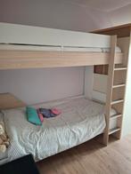 Stapelbed met kleerkast, Kinderen en Baby's, Kinderkamer | Stapelbedden en Hoogslapers, Ophalen of Verzenden, Zo goed als nieuw