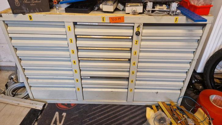 Materiaalkast industriele werkplaat kast, Doe-het-zelf en Bouw, Werkbanken, Ophalen