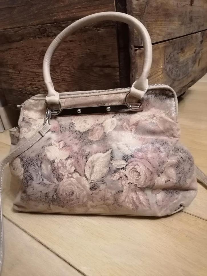 Lederen zomerhandtas special edition, Handtassen en Accessoires, Tassen | Damestassen, Zo goed als nieuw, Handtas, Ophalen