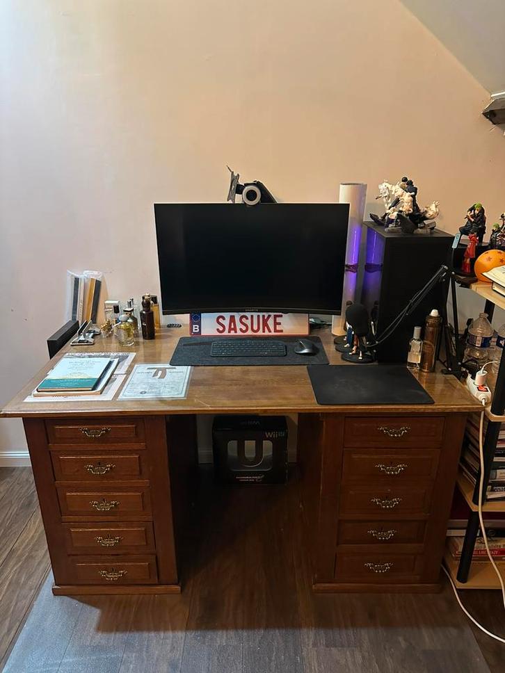 Massief houten bureau van 140x80 cm — klassieke stijl, Antiek en Kunst, Antiek | Kantoor en Zakelijk, Ophalen