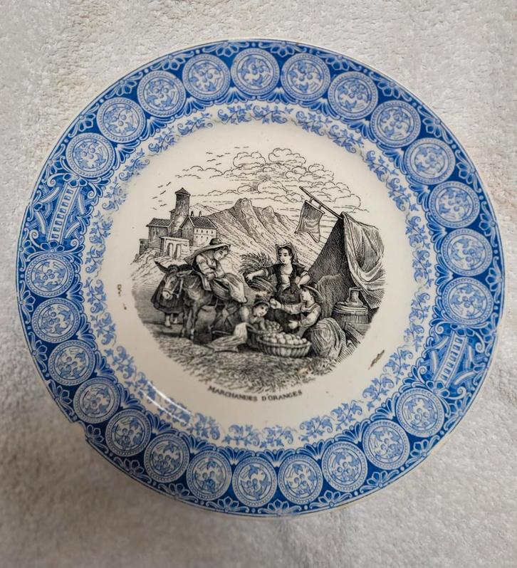 7 oude borden (1 is ophangbord), Antiek en Kunst, Antiek | Servies los, Ophalen of Verzenden