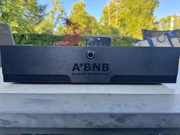 EINDVERSTERKER 4x250 watt beschikbaar voor biedingen