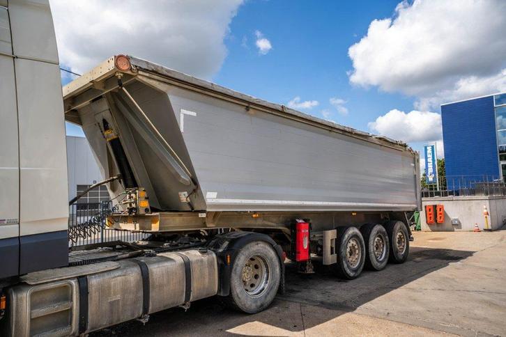 Benalu C39C17-ALU + BACHE - 30m3 (bj 2017), Auto's, Vrachtwagens, Bedrijf, Te koop, Aanhangers en Opleggers, Overige brandstoffen