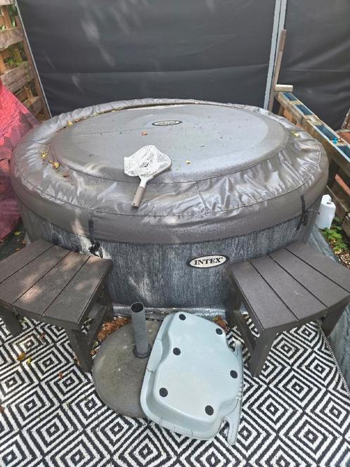 Intex Pure SPA greywood deluxe 6 personen, Tuin en Terras, Bubbelbaden en Hottubs, Zo goed als nieuw, Ophalen