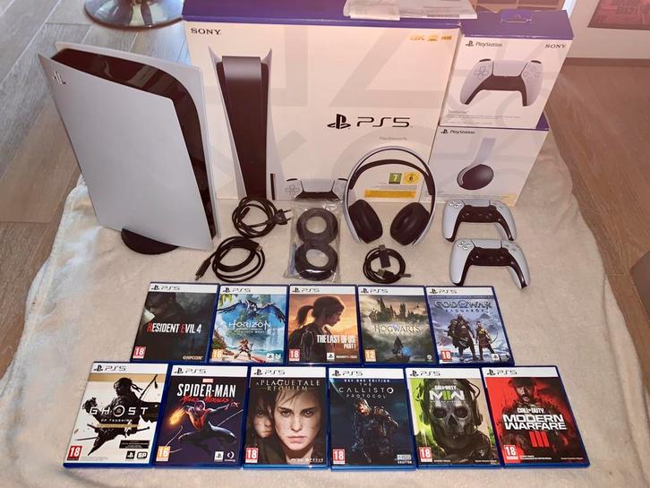 Playstation 5 825GB + 2 manettes + casque 3D pulse + 11 jeux, Games en Spelcomputers, Spelcomputers | Sony PlayStation 5, Zo goed als nieuw