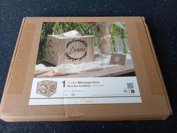 Money box beschikbaar voor biedingen