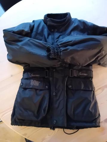 Motorvest textiel beschikbaar voor biedingen