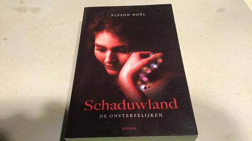 Alyson Noel - Shadowland (d1), Livres, Livres pour enfants | Jeunesse | 13 ans et plus, Utilisé, Enlèvement ou Envoi
