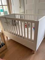 Lila Lit bébé évolutif à barreaux en pin+ matelas quasi neuf, Enfants & Bébés, Chambre d'enfant | Chambres d'enfant complètes