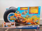 Hot Wheels Monster Trucks Stunt Tire+ Monstertruck Sup Mario, Ophalen, Zo goed als nieuw, Racebaan, Hot Wheels