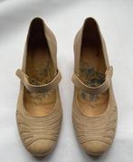 Brako pumps - maat 38, Kleding | Dames, Schoenen, Pumps, Beige, Ophalen of Verzenden, Zo goed als nieuw